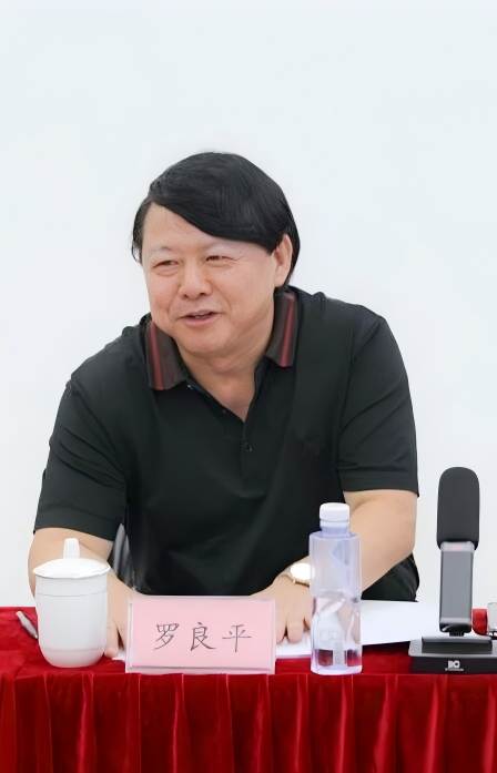 微信图片_2025-09-30_114537_249(1).jpg