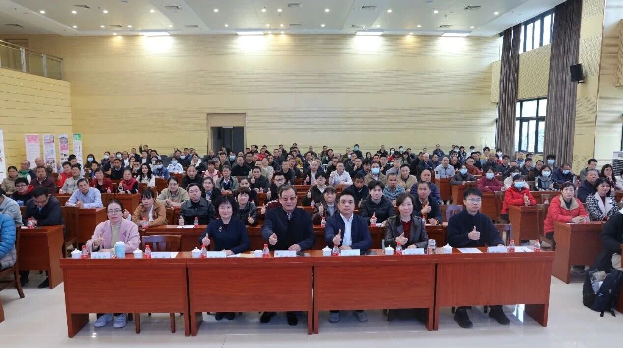 信宜市2026年乡村医生中医适宜技术培训普及班顺利举行